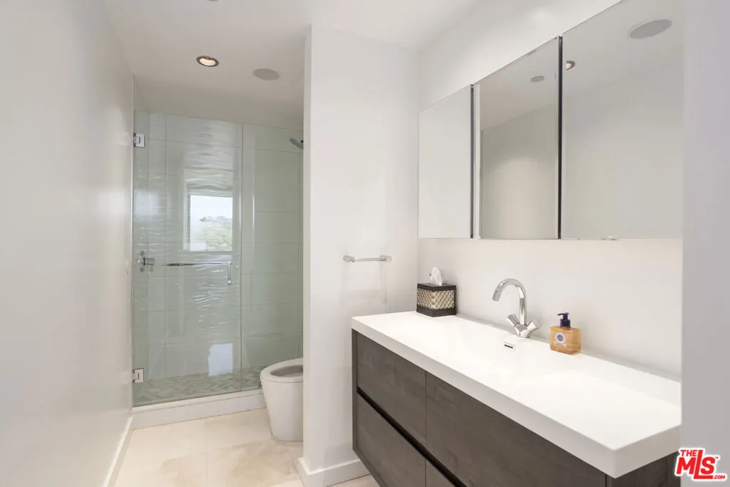 10350 Wilshire Boulevard 702, Los Angeles, California 90024 home-pic-23